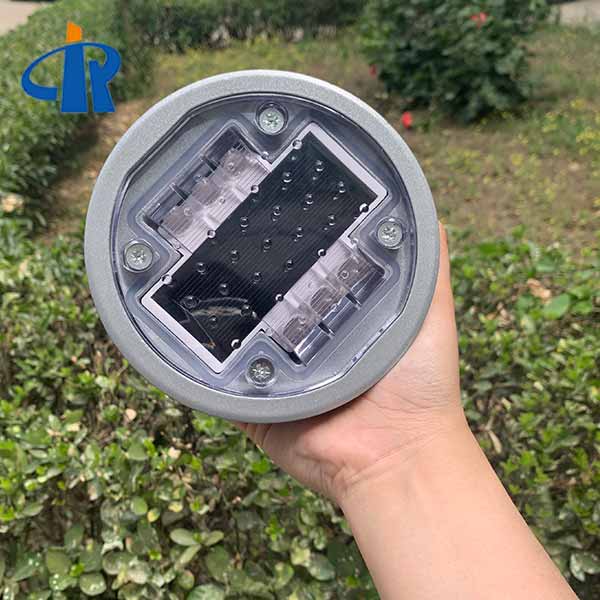 <h3>Half Round Led Road Stud Light In Singapore With Spike</h3>
